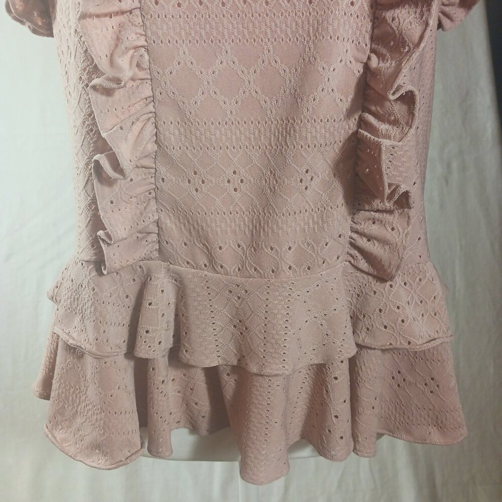 Anthropologie, Blue Tassel, Women's Top, Large, Dusty Pink, Peplum and Ruffles - Picture 8 of 13